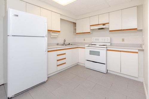 832 Stevens Street, White Rock, BC 