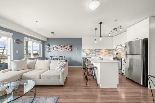 463-15850 26 Avenue  Surrey, BC V3Z 2N6