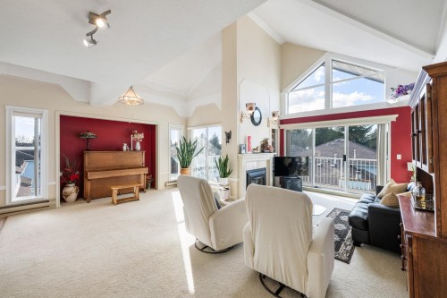 319-13918 72 Avenue  Surrey, BC V3W 0T4