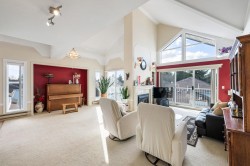 319-13918 72 Avenue  Surrey, BC V3W 0T4