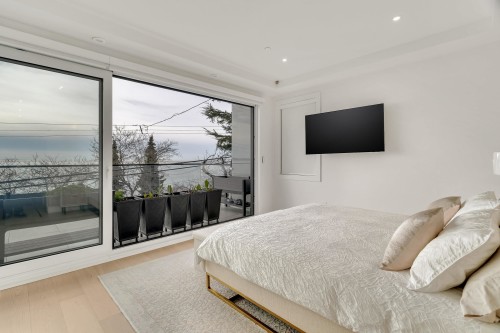 15377 Marine Drive, White Rock, BC 