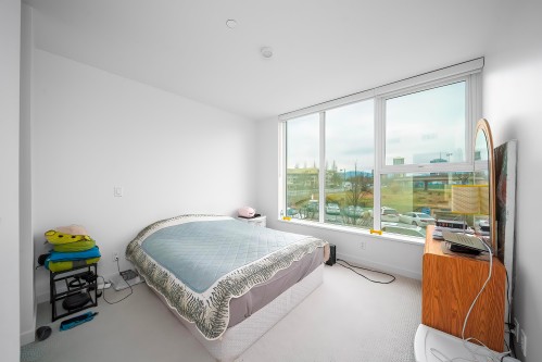 Th17-13428 105 Ave, Surrey, BC 