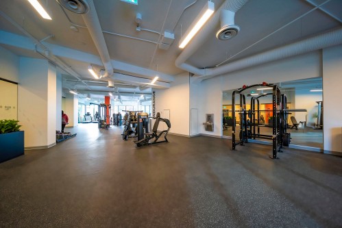 Th17-13428 105 Ave, Surrey, BC 