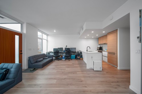 Th17-13428 105 Ave, Surrey, BC 