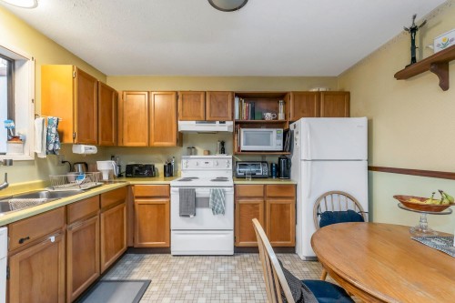 11130 80 Avenue, Delta, BC 