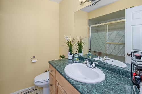 1981 158A Street, Surrey, BC 