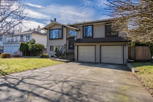 1981 158A Street, Surrey, BC 