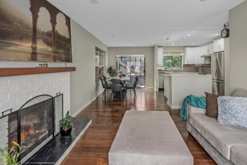 1981 158A Street, Surrey, BC 