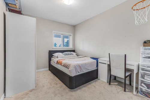 9833 128 Street, Surrey, BC 