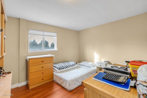 9833 128 Street, Surrey, BC 