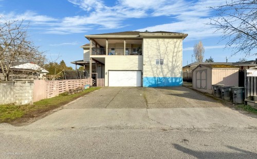 9833 128 Street, Surrey, BC 