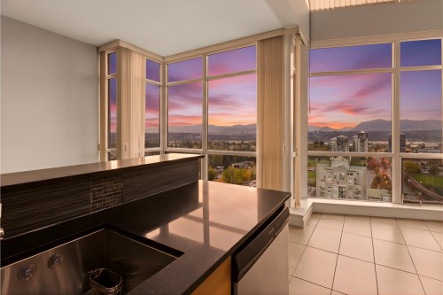 2209-13399 104 Avenue, Surrey, BC 