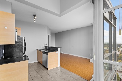 2209-13399 104 Avenue, Surrey, BC 