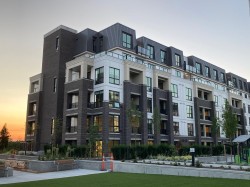 304-20078A 85 Avenue  Langley, BC V2Y 3Z2