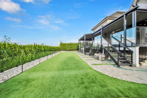 15957 39A Avenue, Surrey, BC 