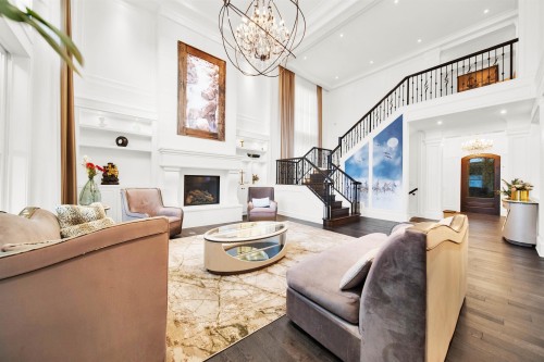 15957 39A Avenue, Surrey, BC 