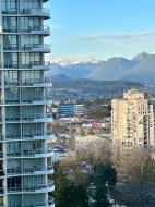 1402 13308 Central Avenue  Surrey, BC V3T 0M4