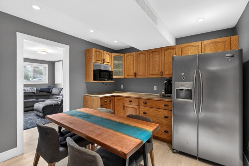 5879 184B Street, Surrey, BC 