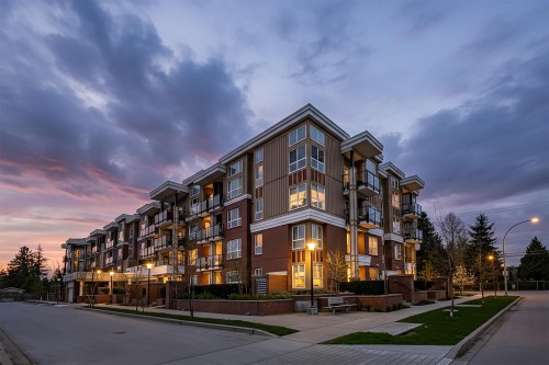 313-10688 140 Street, Surrey, BC 
