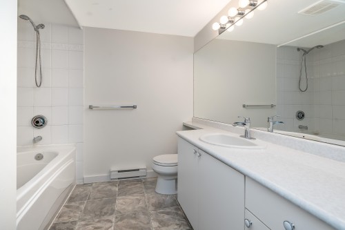 307-16137 83 Avenue, Surrey, BC 