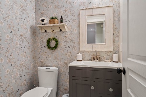 2608 Cedar Drive, Surrey, BC 