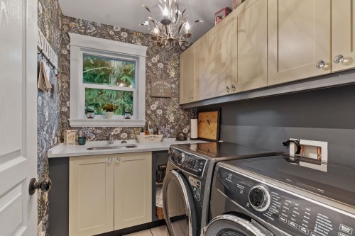 2608 Cedar Drive, Surrey, BC 