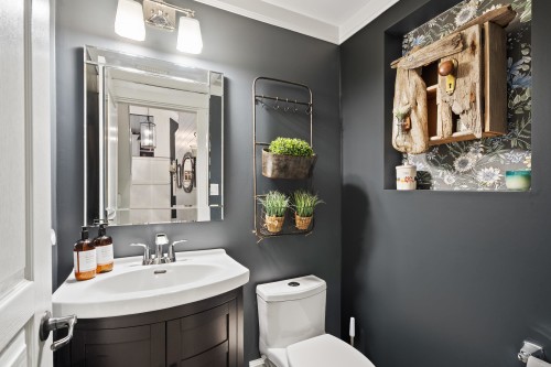 2608 Cedar Drive, Surrey, BC 