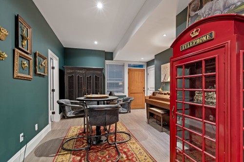 2608 Cedar Drive, Surrey, BC 