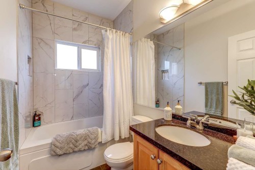 6842 184Th Street, Surrey, BC 