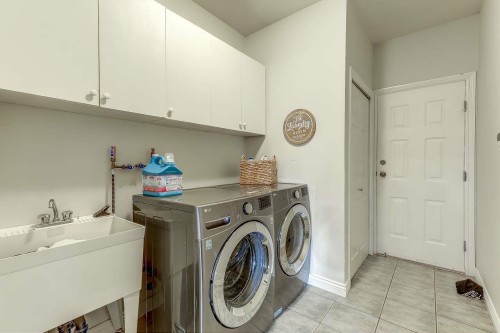 6842 184Th Street, Surrey, BC 