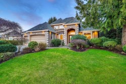 3528 Canterbury Drive  Surrey, BC V3Z 0G8
