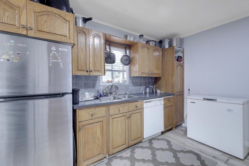 10080 143 Street, Surrey, BC 