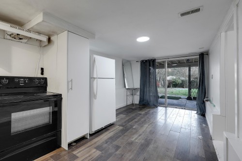 10080 143 Street, Surrey, BC 