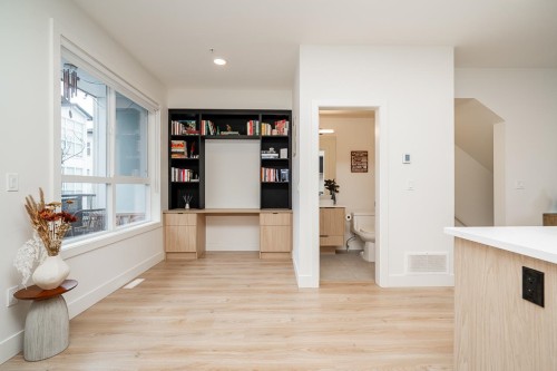 2-7670 207 Street, Langley, BC 