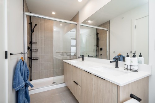 2-7670 207 Street, Langley, BC 