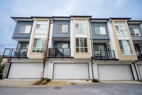 2-7670 207 Street, Langley, BC 