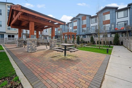2-7670 207 Street, Langley, BC 