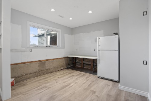 19529 60A Avenue, Surrey, BC 