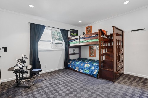 19529 60A Avenue, Surrey, BC 