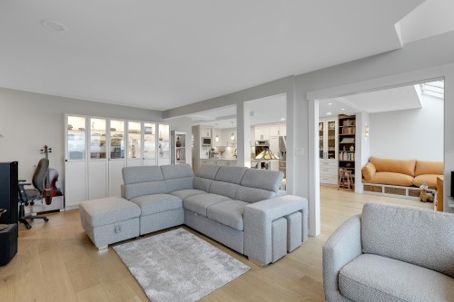 204-15165 Marine Drive, White Rock, BC 