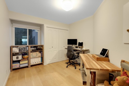 204-15165 Marine Drive, White Rock, BC 