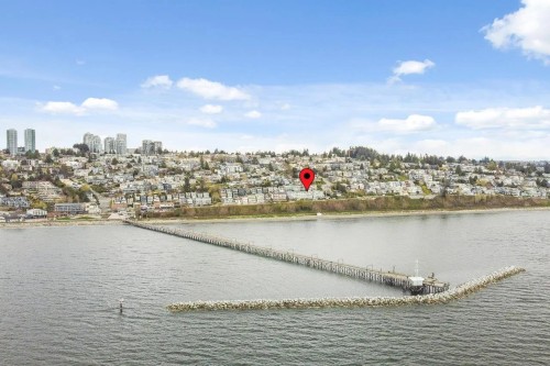 204-15165 Marine Drive, White Rock, BC 