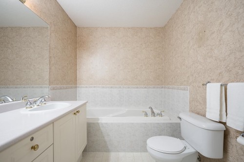 51-8555 209 Street, Langley, BC 