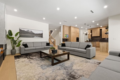 13093 98A Avenue, Surrey, BC 