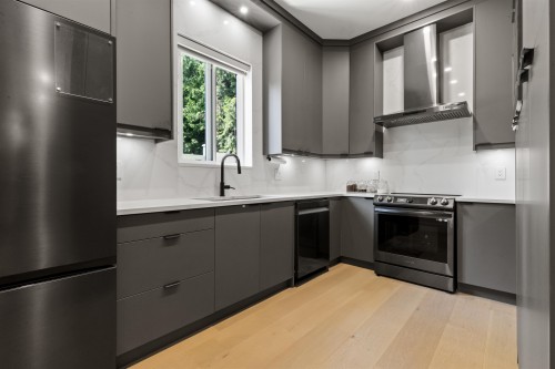 13093 98A Avenue, Surrey, BC 