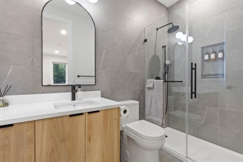 13093 98A Avenue, Surrey, BC 