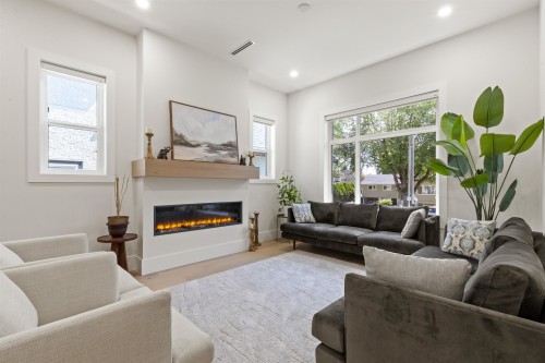 13093 98A Avenue, Surrey, BC 