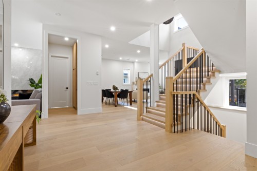 13093 98A Avenue, Surrey, BC 