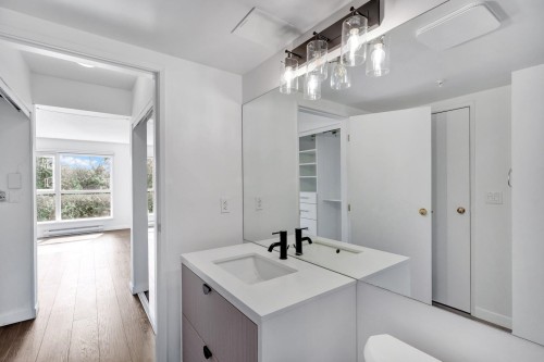 803-9830 Whalley Boulevard, Surrey, BC 