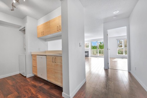 803-9830 Whalley Boulevard, Surrey, BC 